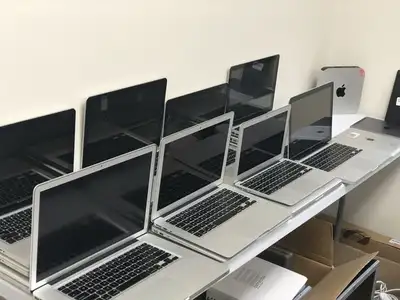 Liquidation des Produis Apple, Macbook et Imac, View more