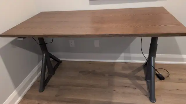 IKEA Motorized Sit/Stand Desk in Desks in Ottawa - Image 4