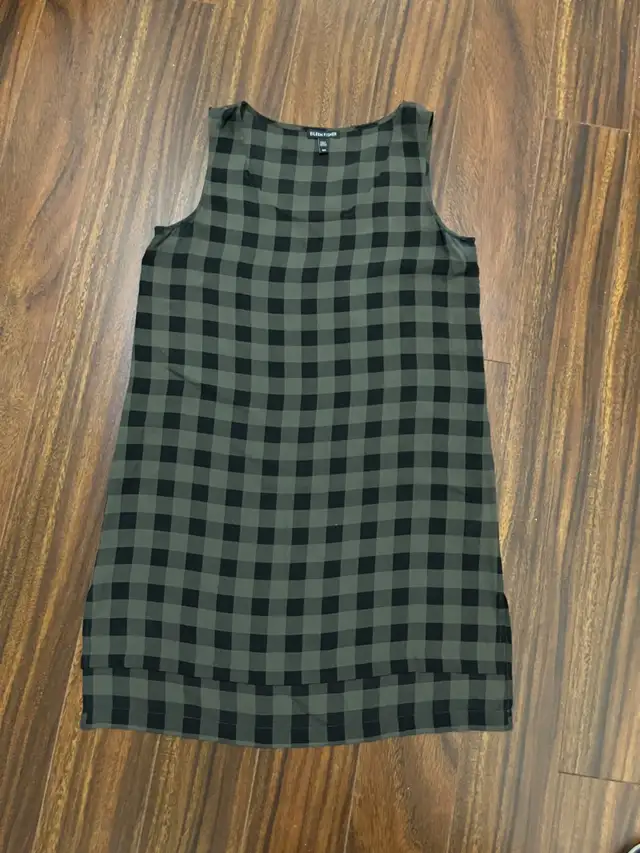 Eileen Fisher women’s small silk sleeveless tunic, olive black in Women's - Tops & Outerwear in Oshawa / Durham Region - Image 2