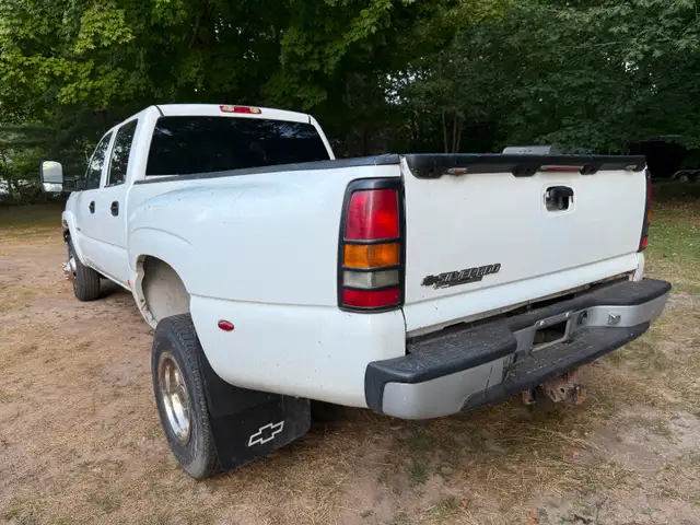 2007 Chevrolet Silverado 3500 6.0 GAS63838165344387124