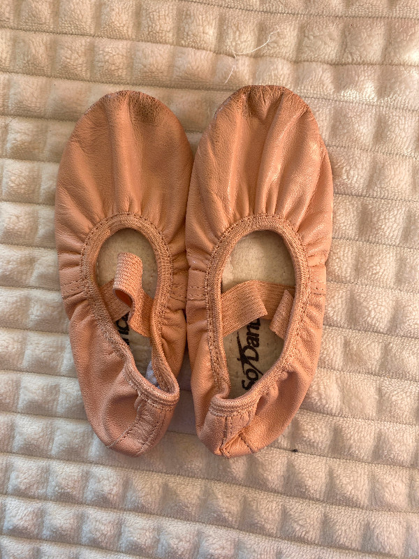 Ballet shoes size 9 little kid in Kids & Youth in Cape Breton - Image 2