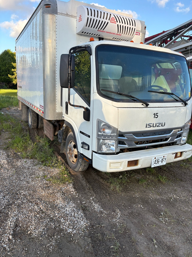 2018 isuzu npr in Cars & Trucks in Stratford