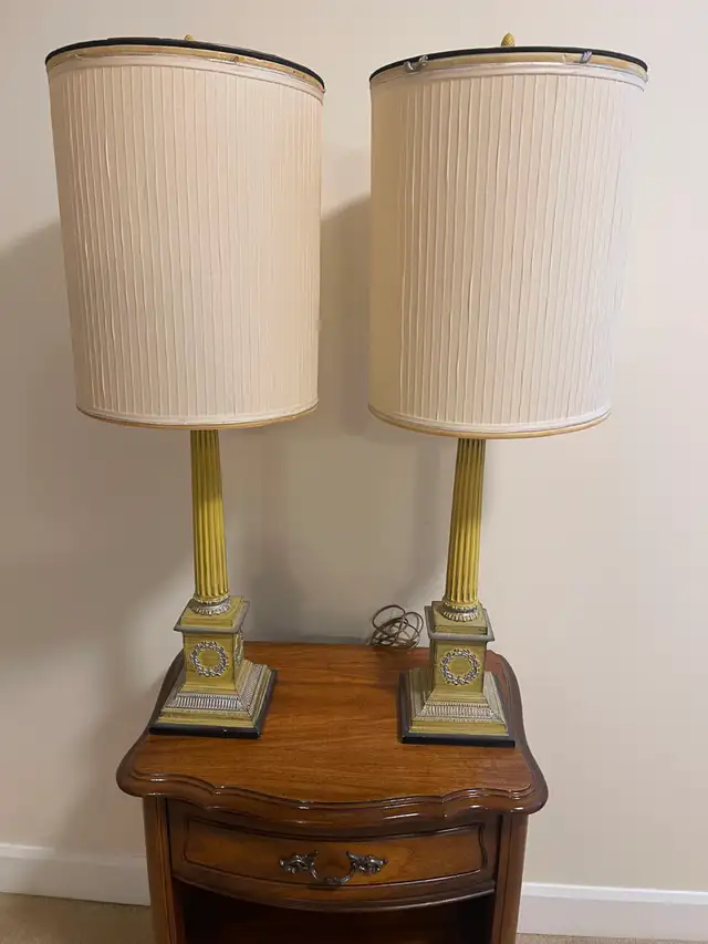 Traditional Lamps in Indoor Lighting & Fans in Ottawa - Image 2