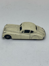 Lesney Matchbox #32 Jaguar XK140 Vintage Toy Car