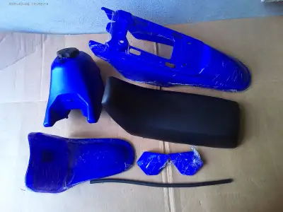 NEW ALL PARTS ON PIC GAS TANK / SEAT / FAIRING PLASTIC $50 FOR ALL