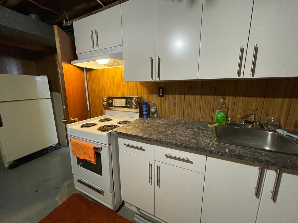 Room for rent in Basement 5