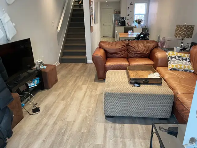 5 Bdrm Spacious House - Steps from Campus