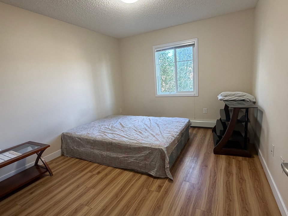 Room for rent 2