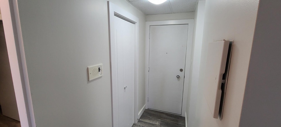 ✨ Renovated 2-Bedroom Suite 4