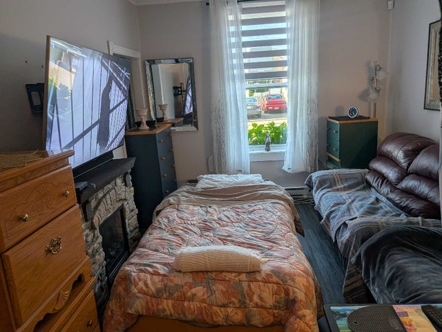 chambre à louer pour travailleurs seulement. travail — photo 2
