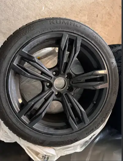 Have the perfect set of winter wheels. Ready to go ! Were mounted on BMW, bolt pattern 5x120. Could...