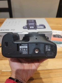 Canon 7D with Battery Grip - like new
