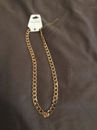 Collier jamais porté 