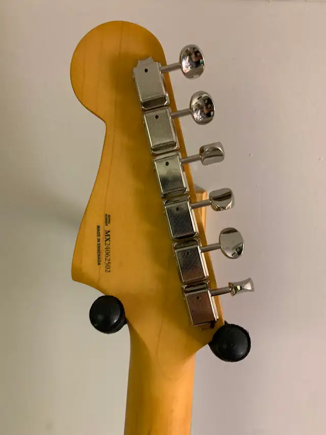 SOLD-Fender Jazzmaster Player II in Guitars in London - Image 5