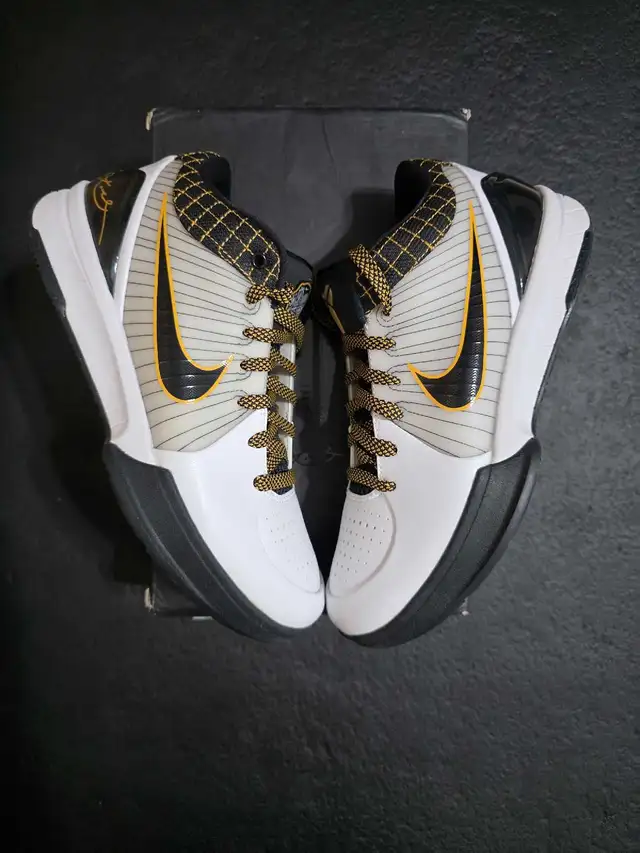 Kobe 4 Del Sol in Men's Shoes in Mississauga / Peel Region - Image 4