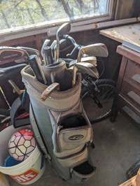 Golf clubs set plus golf umbrella w bag