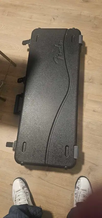 Fender Deluxe Molded Guitar Case , View more