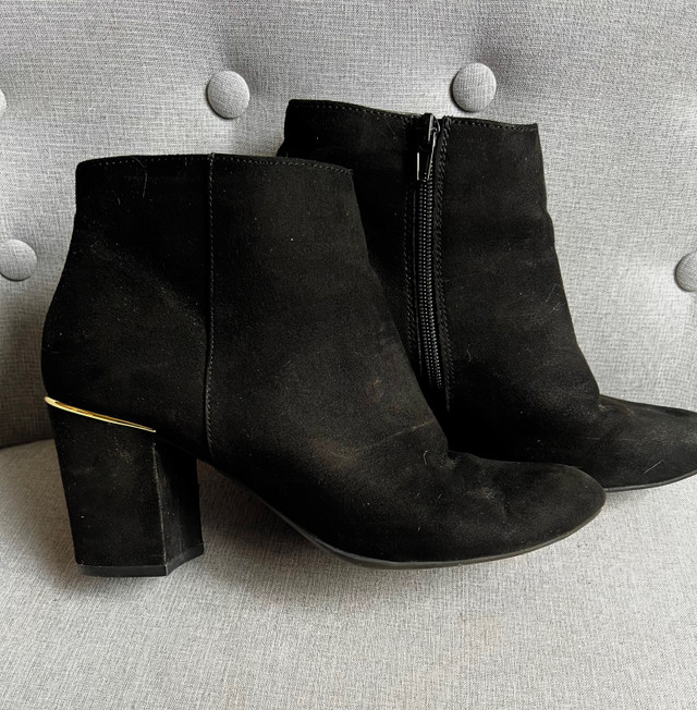 Black Zip-Up Ankle Boots (Size 8) in Women's - Shoes in Ottawa - Image 2