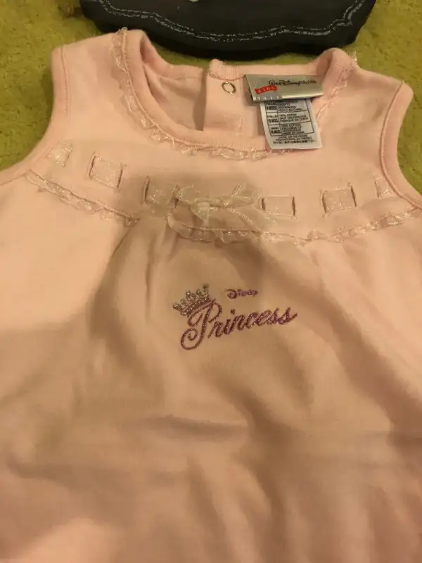 Disney Princess Jumper - 18 mths in Clothing - 12-18 Months in Calgary - Image 3
