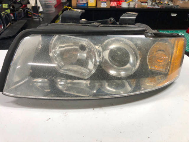 2002-2005 Audi A4 S4 B6 left side headlight in Auto Body Parts in Mississauga / Peel Region