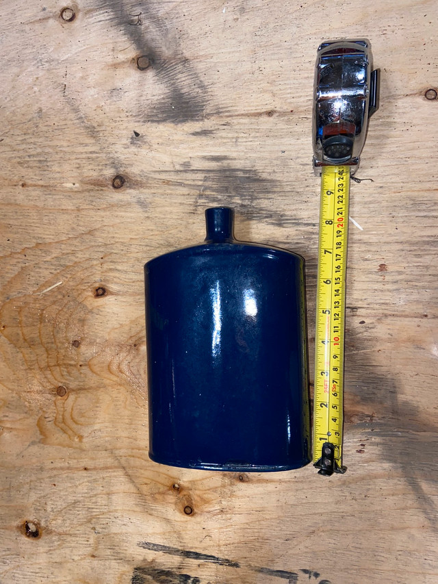 Blue tin bottle in Arts & Collectibles in Saskatoon - Image 2