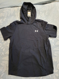 Mens short sleeve Under Armour hoodie