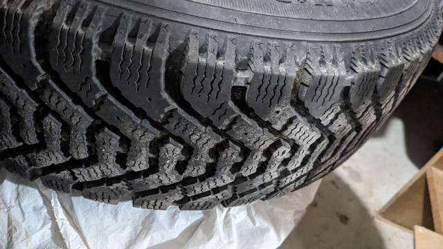 195 65 15 Winter tires on rims in Tires & Rims in Markham / York Region - Image 3