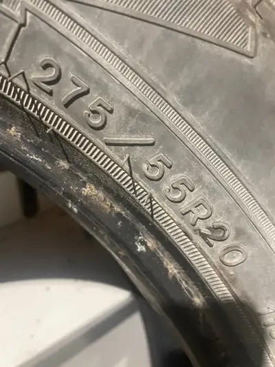275-55-20 Goodyear wrangler tire Only (1) available Tire was purchased new in 2022 In very good cond...