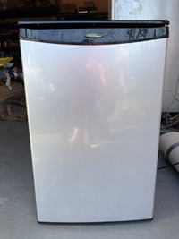 Mini Refrigerator 4.4L
