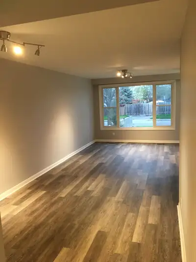 3 Bdrm Bungalow Ajax