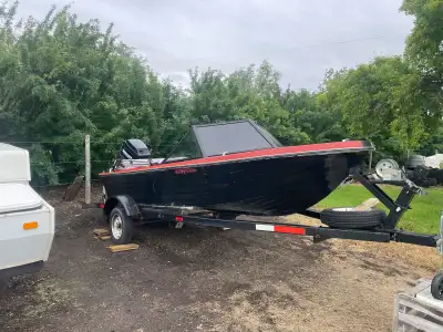 Selling my boat. Haven’t used in a couple years now as too busy with work. 50 hp mercury.oil injecte...