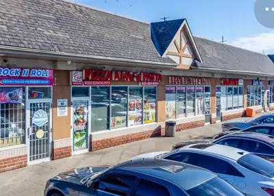 Brampton room for rent by Sheridan College - females only PERFECT LOCATION - right on Ray Lawson Blv...