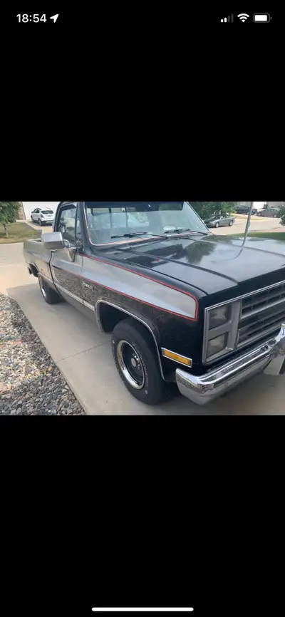 1985 chev 2WD square body. Rebuilt engine and transmission with less than 6k km on both. Vehicle is...