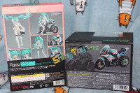 [ShinyToyz] Figma Racing Miku 2014 EV MIRAI + Ex:ride Spride.07