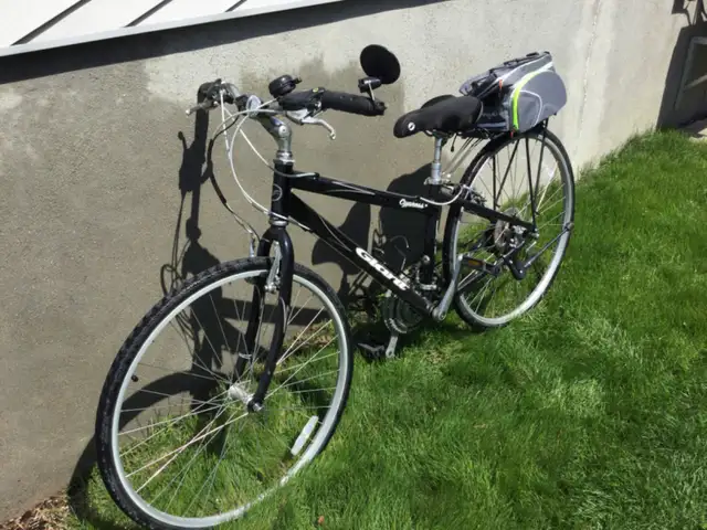 Vélo Giant Cypress dame in Cruiser, Commuter & Hybrid in Laval / North Shore - Image 3