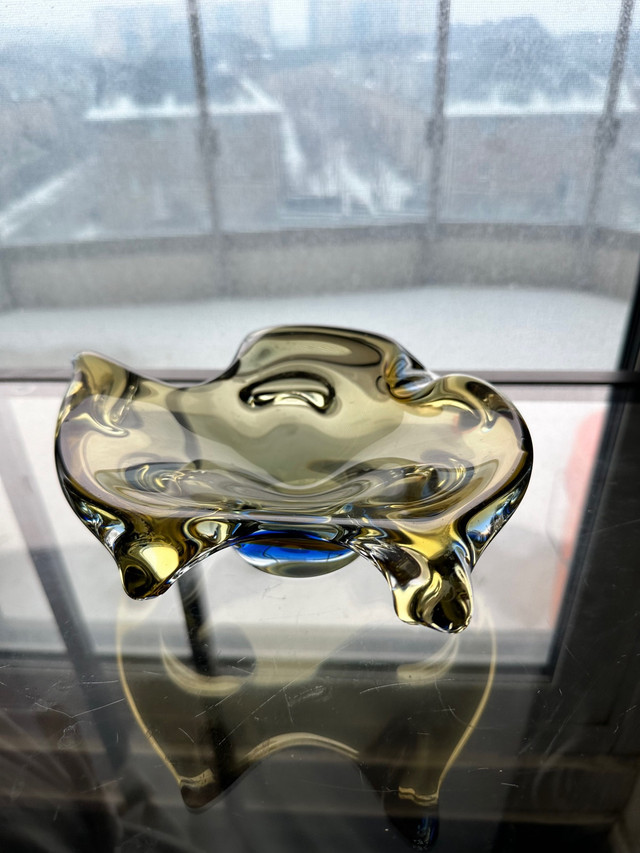 Vintage Murano ashtray  in Arts & Collectibles in Markham / York Region - Image 2