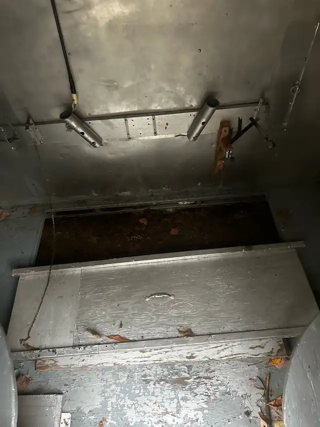 ice  hut/ shelter in Fishing, Camping & Outdoors in Muskoka - Image 9