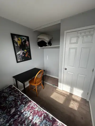 $565/month with utility included, Walkley/Bank behind the value village, near alta vista plaza. Subl...