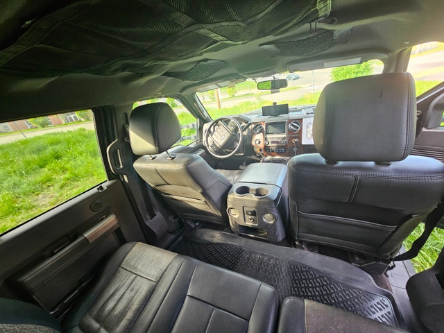 Campeur porté excellent état + F250 Lariat — photo 2