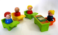 VINTAGE FISHER PRICE LITTLE PEOPLE LOT forTHE PLAY FAMILY SCHOOL