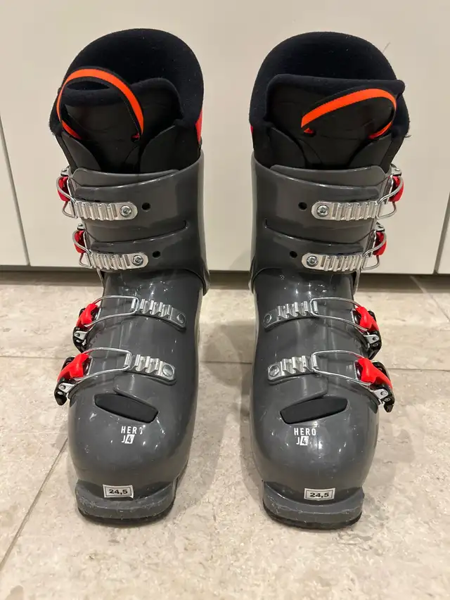 Rossignol Ski Boots 24.5 in Ski in Calgary - Image 3