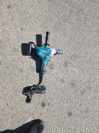 2 makita 3/4 inch drills great for mixing 235 for 2 0r 125 each