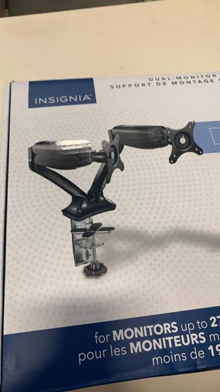 Insignia: Dual Arm Full Motion Hydraulic Monitor Mount in Monitors in Burnaby/New Westminster - Image 2