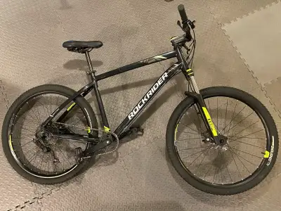 2 mountain bikes - size L and XL, great shape, View more