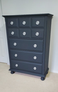 Highboy with five drawers – refinished