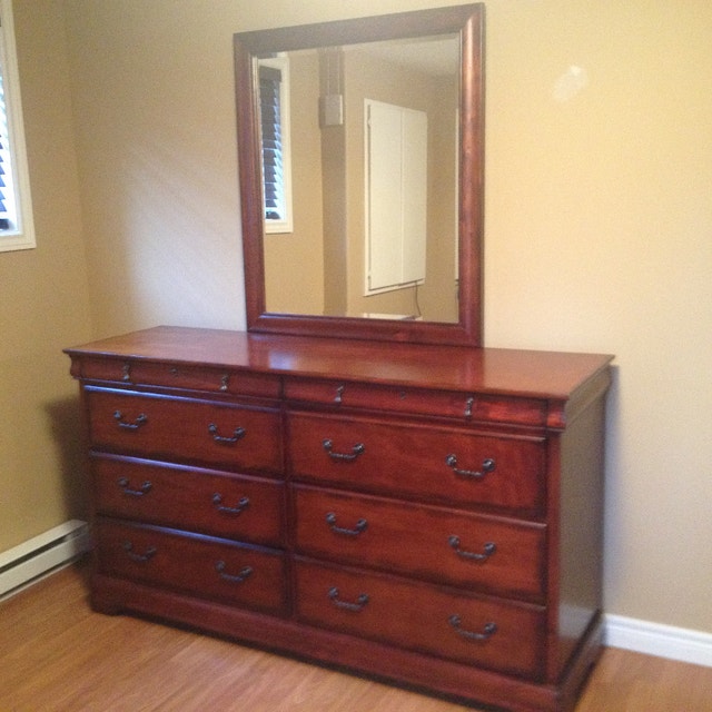 5 piece kingsize bedroom set Beds & Mattresses St. John's Kijiji