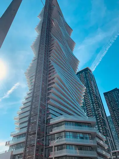 M City 1 - Brand New Luxurious Lifestyle Condo Located In The Heart Of Mississauga.One Bedroom + One...