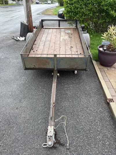 Remorque 5 pieds x 8 pieds dompeur Dump trailer 5 ft x 8 ft