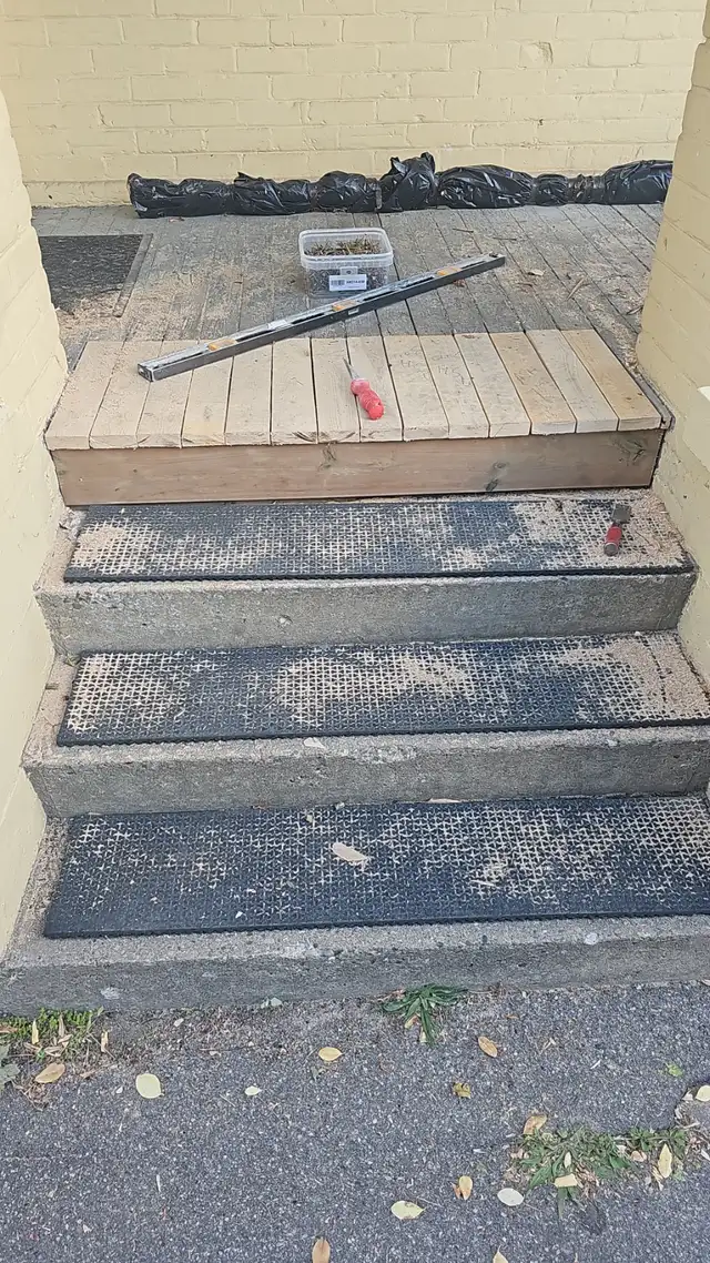 HANDYMAN / GENERAL CONTRACTOR  $40P/H in Renovations, General Contracting & Handyman in Norfolk County - Image 8