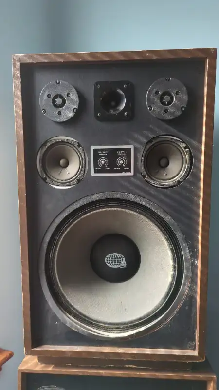 a pair of I have a pair of Accusound AS-6120 speakers in Speakers in City of Toronto - Image 2